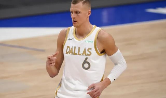 天天看球-独行侠悄悄探索波神价值 欧洲双子星分手在即？