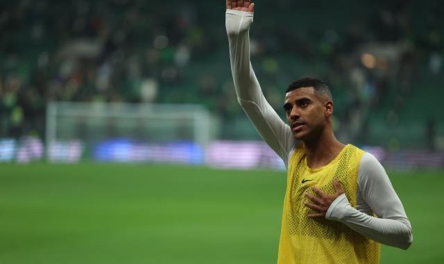 天天盈球即时比分直播-国足名单解析：大换血迎生死战 寻“枪”没有意外