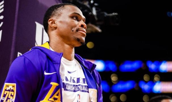 天天盈球即时比分直播-打掘金韦少出战成疑，湖人正好借此试验全新阵容