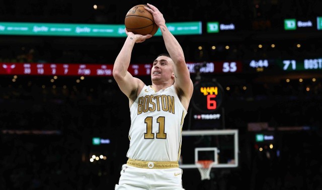 拼尽全力！普理查德22中10砍23分4板8助2断 三分7中3