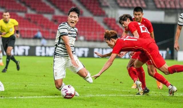 天天看球-射门1比23控球24% 国足选拔队造中韩交锋最惨失利