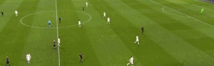 天天赢球-罗马后卫为保胜果拖延比赛 遭贾府球童“打脸”教育