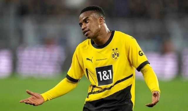 穆科科年龄造假？多特：所有文件都是官方开具